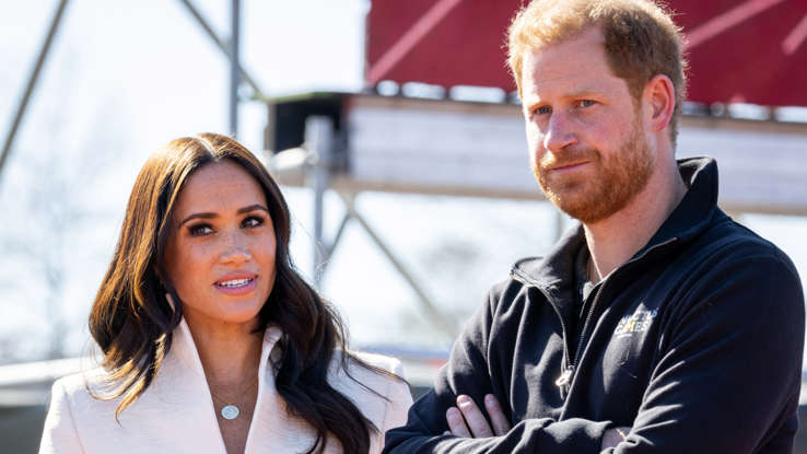 PrinceHarry&MeghanMarkleCrossedTheWatersForAQuietLife_WashingDirtyLinen